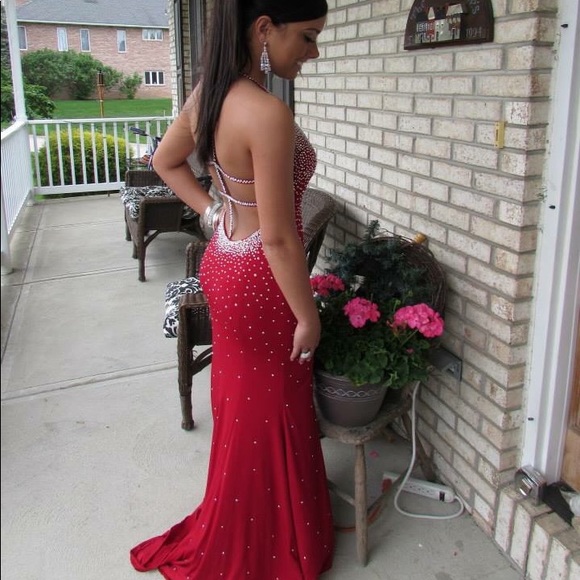 Red Jovani prom dress - Picture 6 of 7